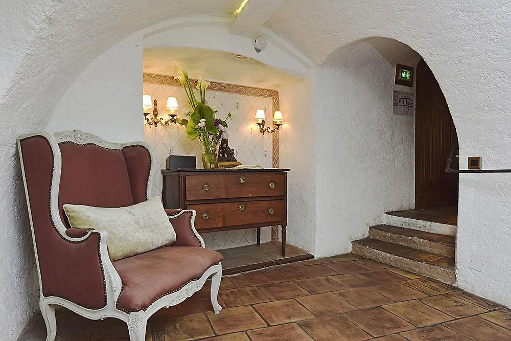 קאן סור מר Chateau Le Cagnard 4*, קאן סור מר