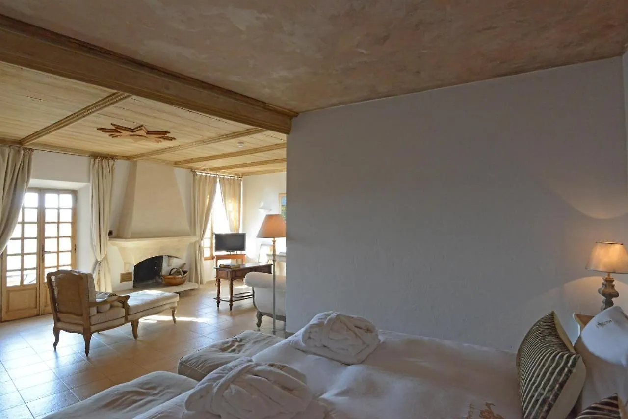 فندق Chateau Le Cagnard كانيو سور مير
