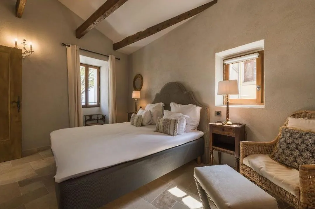 فندق Chateau Le Cagnard كانيو سور مير