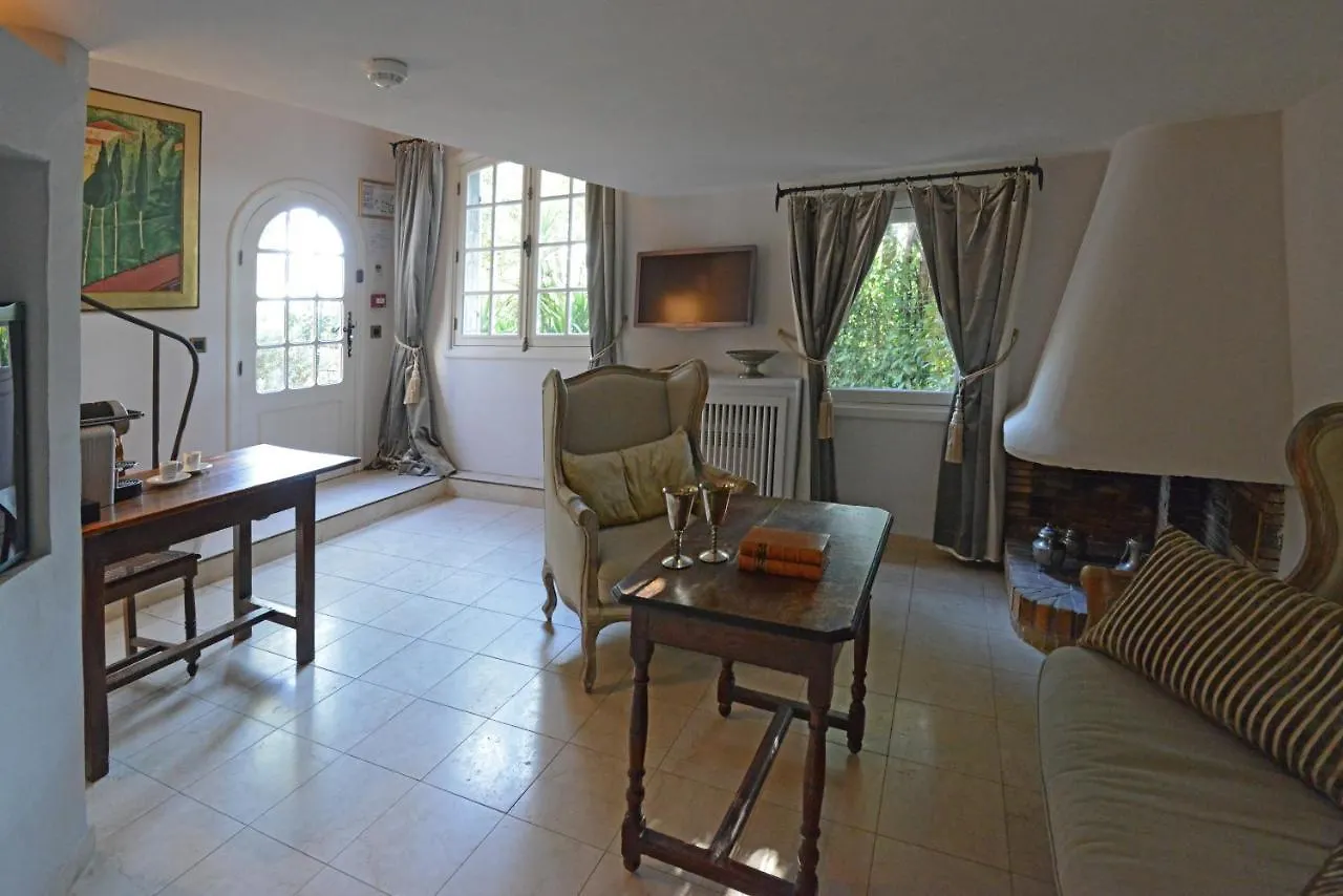 Chateau Le Cagnard Cagnes-sur-Mer Francja
