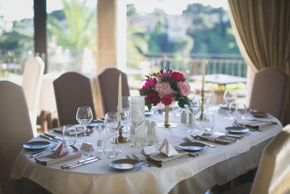 Chateau Le Cagnard Cagnes-sur-Mer 4*,  France