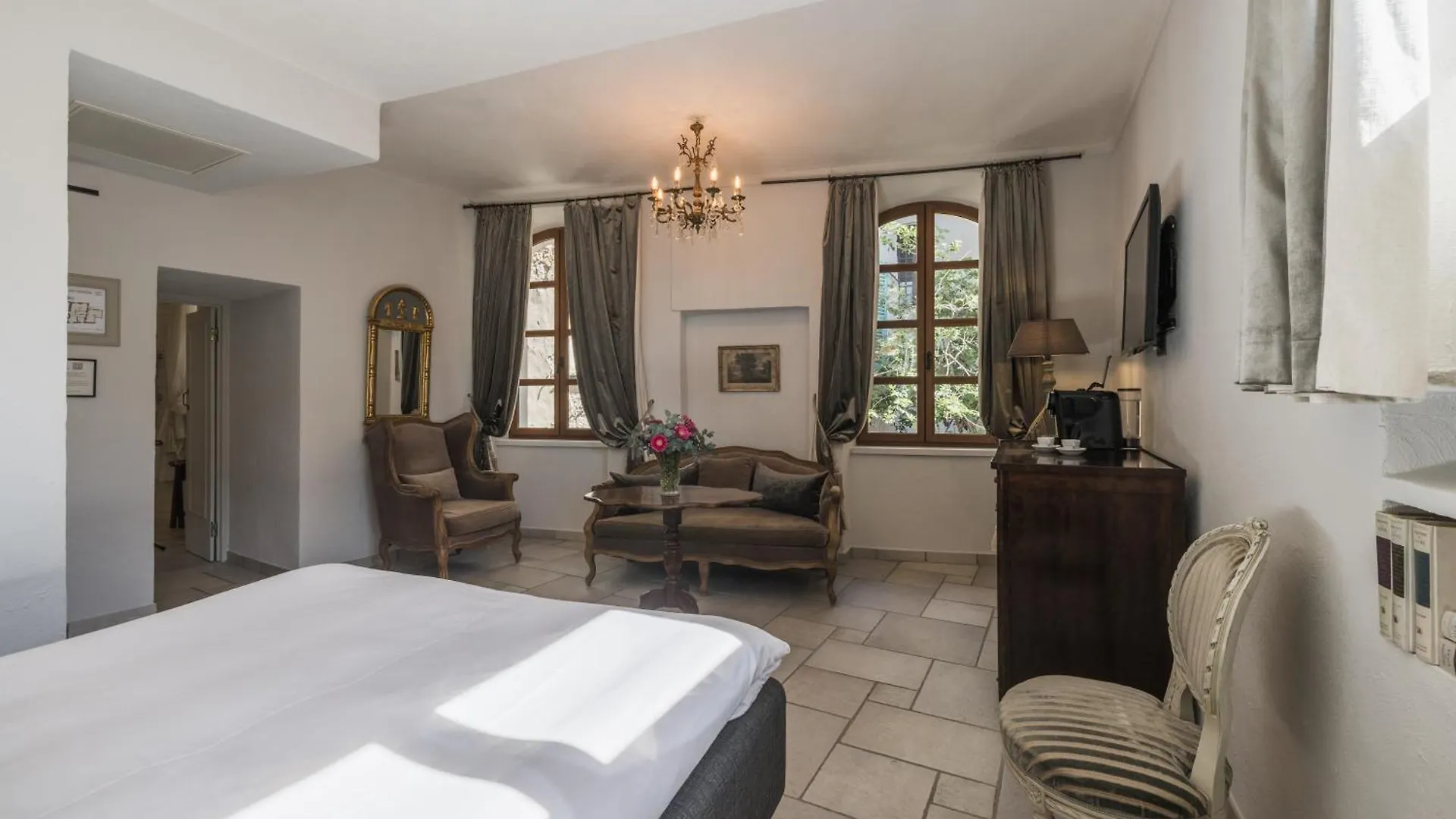 Chateau Le Cagnard Cagnes-sur-Mer Hotel