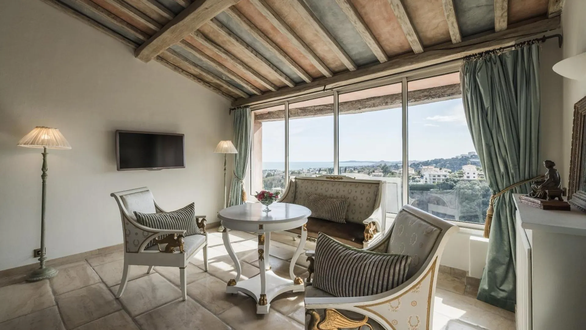 Chateau Le Cagnard Cagnes-sur-Mer 4*,
