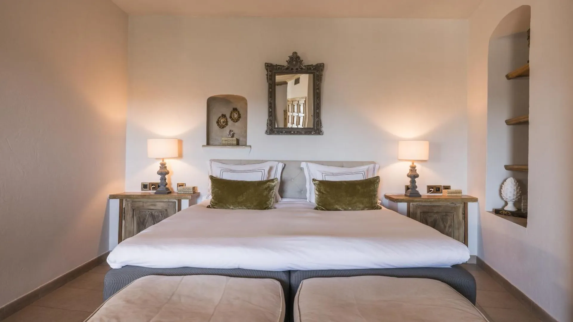 Chateau Le Cagnard Cagnes-sur-Mer 4*,  Francja