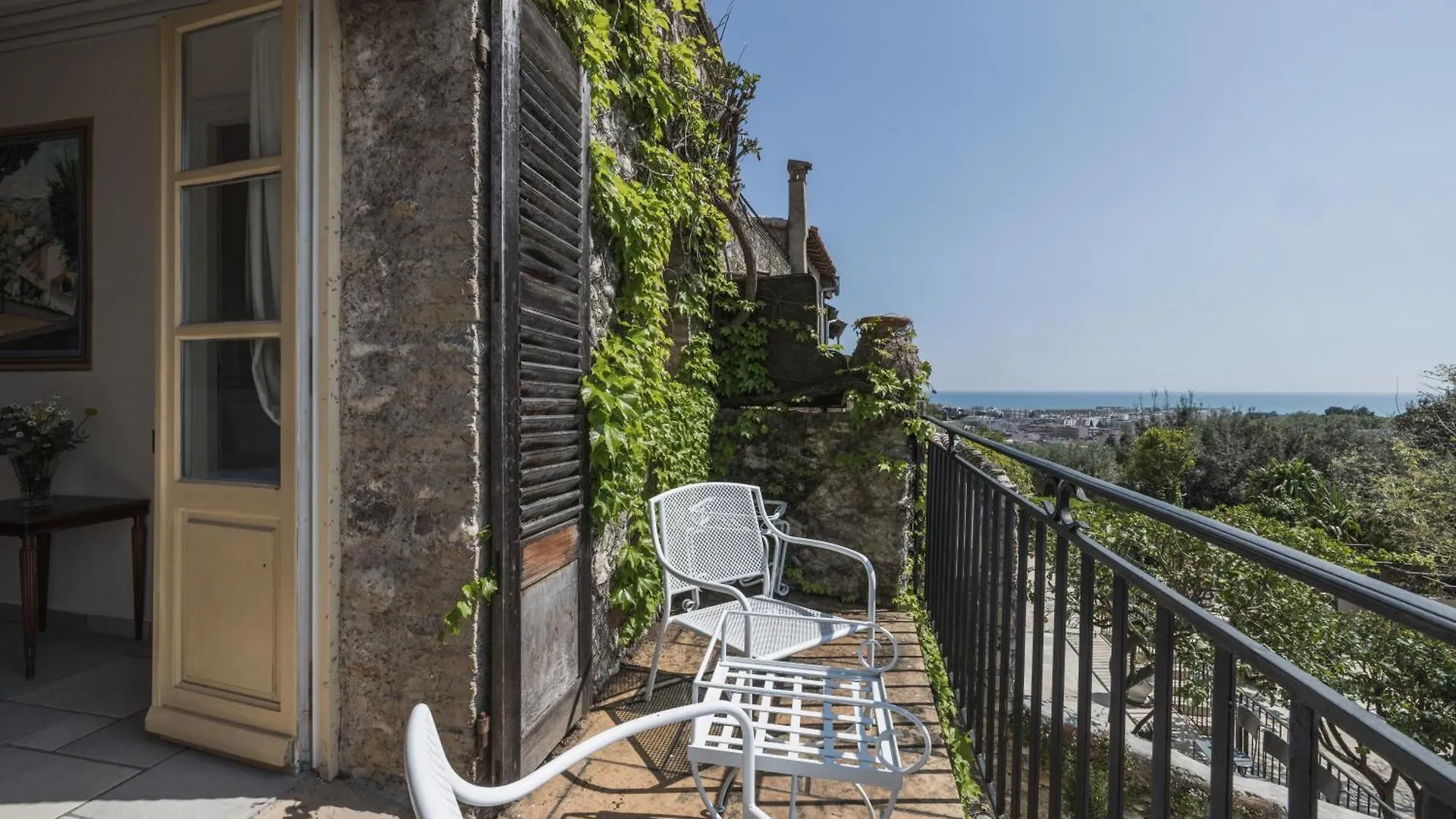 Chateau Le Cagnard Cagnes-sur-Mer Hotel
